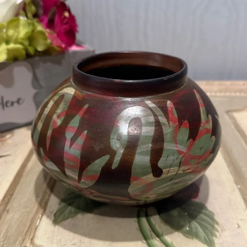 Vintage Peruvian Chulucanos Pottery Swan Vase Artist Signed